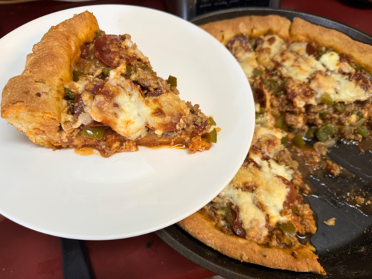 chicago style deep dish pizza